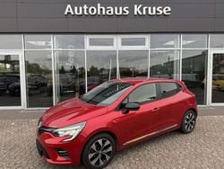Rouge flamme Gebraucht 2023 Renault Clio V Evolution Kleinwagen | 15.790 € (Guter Preis)