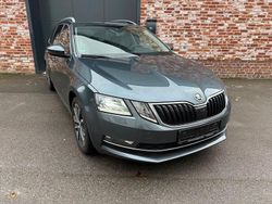 Grau Gebraucht 2019 Skoda Octavia Premium Edition Kombi | 13.500 € (Guter Preis)