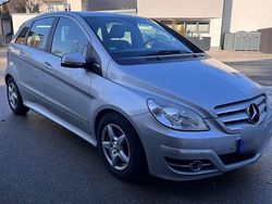 Silber Gebraucht 2009 Mercedes 170 Kleinwagen | 3.740 € (Fairer Preis)