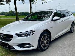 Weiß Gebraucht 2018 Opel Insignia Exklusiv Kombi | 17.600 € (Etwas zu teuer)