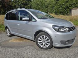 Silber Gebraucht 2015 VW Touran Highline Van / Kleinbus | 13.500 € (Superpreis)