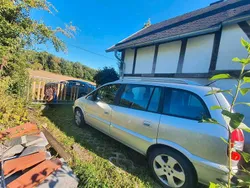 Silber Gebraucht 2005 Opel Zafira Van / Kleinbus | 1.200 € (Guter Preis)
