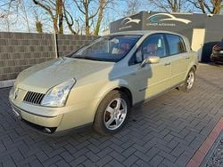 Gelb Gebraucht 2004 Renault Vel Satis Initiale Kleinwagen | 2.999 €