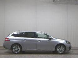 Grau Gebraucht 2021 Peugeot 308 Allure Kombi | 13.380 € (Superpreis)