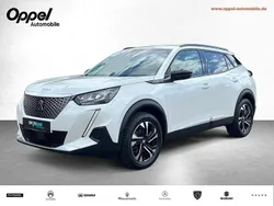 Weiß Gebraucht 2022 Peugeot e-2008 Allure SUV | 18.995 € (Fairer Preis)