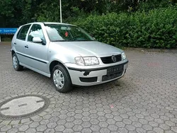 Silber Gebraucht 2002 VW Polo Kleinwagen | 2.000 € (Fairer Preis)