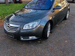Grau Gebraucht 2009 Opel Insignia Limousine | 4.200 € (Etwas zu teuer)