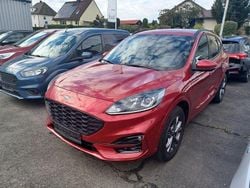 Rot Gebraucht 2022 Ford Kuga ST-Line SUV | 26.990 € (Fairer Preis)
