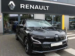 Black pearl schwarz Gebraucht 2023 Renault Mégane Evolution Limousine | 28.990 € (Superpreis)
