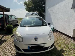 Weiß Gebraucht 2008 Renault Twingo Kleinwagen | 2.400 €