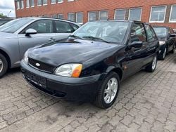 Schwarz Gebraucht 2002 Ford Fiesta Kleinwagen | 280 € (Superpreis)