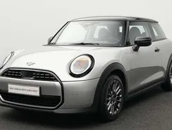 Grau Gebraucht 2024 Mini Cooper Kleinwagen | 24.827 € (Guter Preis)