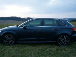Blau Gebraucht 2018 Audi A3 Sportback Design Kleinwagen | 21.800 € (Fairer Preis)