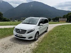 Weiß Gebraucht 2015 Mercedes V200 Edition Van / Kleinbus | 39.500 € (Superpreis)