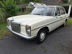 Weiß Gebraucht 1968 Mercedes W115 Limousine | 18.950 €
