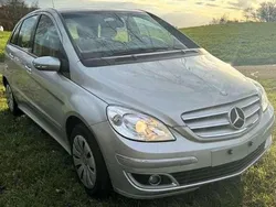 Silber Gebraucht 2006 Mercedes B200 Van / Kleinbus | 5.500 € (Teuer)