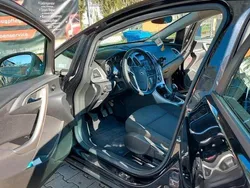 Schwarz Gebraucht 2011 Opel Astra Design Edition Limousine | 3.500 € (Guter Preis)