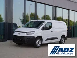 Weiß Gebraucht 2024 Fiat Doblò Van / Kleinbus | 22.491 € (Fairer Preis)