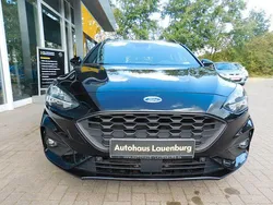 Schwarz Gebraucht 2022 Ford Focus ST-Line Kombi | 17.450 € (Fairer Preis)