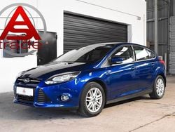 Blau Gebraucht 2014 Ford Focus Titanium Limousine | 4.400 € (Guter Preis)