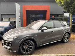 Grau Gebraucht 2021 Porsche Cayenne Sport SUV | 79.500 € (Fairer Preis)