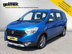 Blau Gebraucht 2022 Dacia Lodgy Stepway Van / Kleinbus | 15.900 € (Etwas zu teuer)