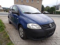 Blau Gebraucht 2012 VW Fox Basis Kleinwagen | 2.999 €