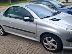 Silber Gebraucht 2002 Peugeot 206 CC Cabrio | 1.200 € (Fairer Preis)