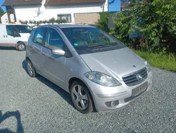Silber Gebraucht 2005 Mercedes A180 Kleinwagen | 600 € (Guter Preis)