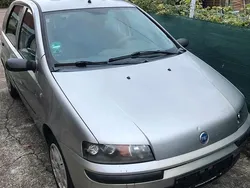 Silber Gebraucht 2000 Fiat Punto Kleinwagen | 350 € (Guter Preis)