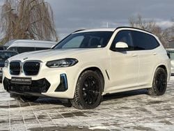 Weiß mineralweiss metallic (metallic) Gebraucht 2023 BMW iX3 Impressive SUV | 42.950 € (Guter Preis)