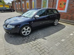 Blau Gebraucht 2003 Audi A4 Kombi | 1.800 € (Fairer Preis)