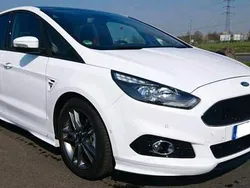 Weiß Gebraucht 2018 Ford S-MAX ST-Line Van / Kleinbus | 25.000 € (Teuer)