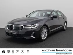 Sophistograu brillanteffekbraun Gebraucht 2022 BMW 520 Luxury Line Limousine | 32.999 € (Superpreis)
