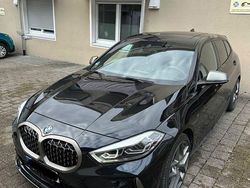 Schwarz Gebraucht 2023 BMW M135 Sport Line Kleinwagen | 32.500 € (Guter Preis)