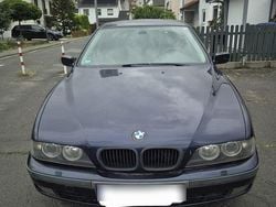 Blau Gebraucht 2000 BMW 523 Limousine | 1.300 € (Superpreis)