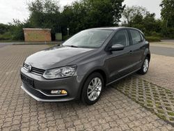 Grau Gebraucht 2015 VW Polo Comfortline Limousine | 9.250 € (Fairer Preis)