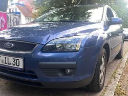 Blau Gebraucht 2006 Ford Focus Sport Kombi | 1.000 € (Superpreis)