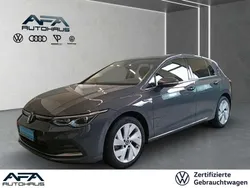 Grau Gebraucht 2022 VW Golf VIII Style Limousine | 19.433 € (Guter Preis)