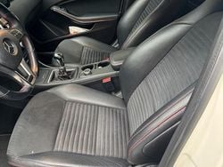 Weiß Gebraucht 2013 Mercedes A200 AMG line Kleinwagen | 13.850 €