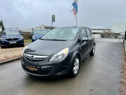 Grau Gebraucht 2012 Opel Corsa Edition Kleinwagen | 5.800 € (Etwas zu teuer)