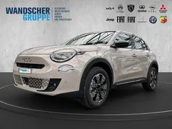 Sabbia beige Gebraucht 2024 Fiat 600 Limousine | 23.990 € (Guter Preis)