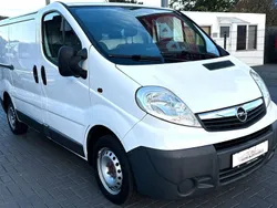 Weiß Gebraucht 2010 Opel Vivaro Van | 7.999 € (Etwas zu teuer)