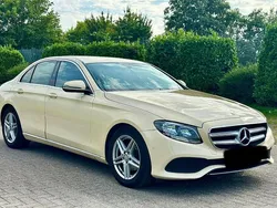 Gelb Gebraucht 2018 Mercedes E200 Limousine | 9.200 € (Superpreis)