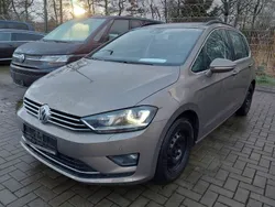 Pyramid gold metallic Gebraucht 2015 VW Golf Sportsvan Highline Van / Kleinbus | 15.490 € (Fairer Preis)