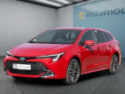 Rot Neu 2025 Toyota Corolla Kombi | 37.349 €