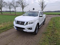 Weiß Gebraucht 2016 Nissan Navara Tekna Abholung | 24.500 €