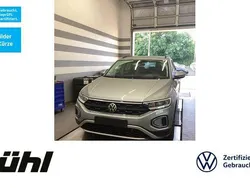 Pyrit silber metallic Gebraucht 2023 VW T-Roc Life SUV | 25.590 € (Superpreis)
