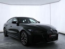 Weiß Gebraucht 2021 BMW 320 Advantage Kombi | 22.670 € (Fairer Preis)