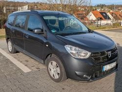Grau Gebraucht 2018 Dacia Lodgy Lauréate Van / Kleinbus | 7.800 € (Fairer Preis)
